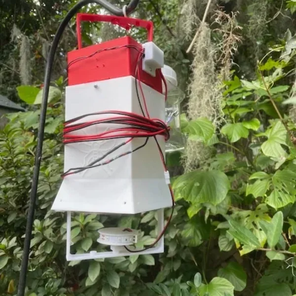 Updraft Light Trap